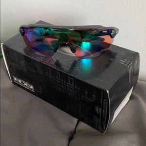 Oakley Radar Ev Cvs path